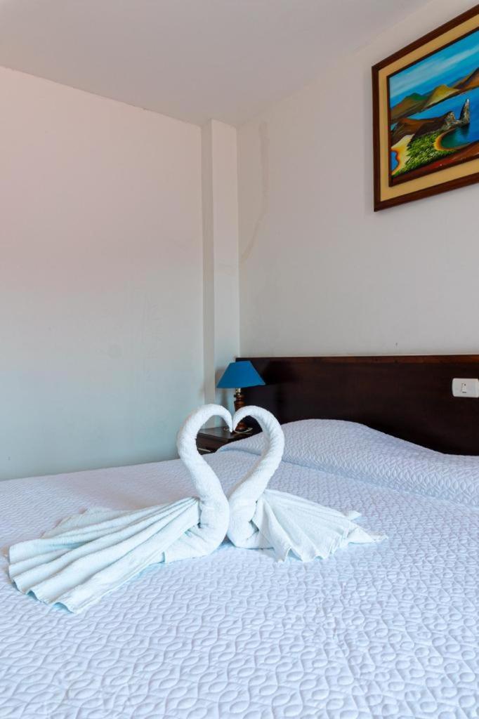 Hotel Pelican Bay ปูแอร์โตอาโยรา ภายนอก รูปภาพ