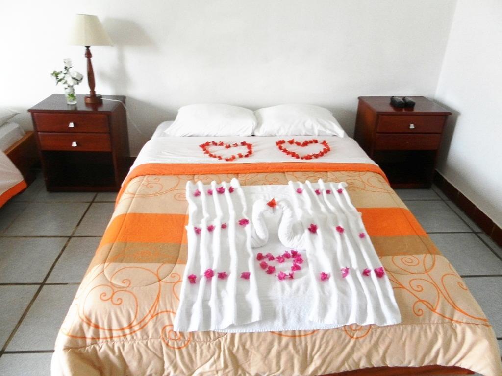 Hotel Pelican Bay ปูแอร์โตอาโยรา ภายนอก รูปภาพ